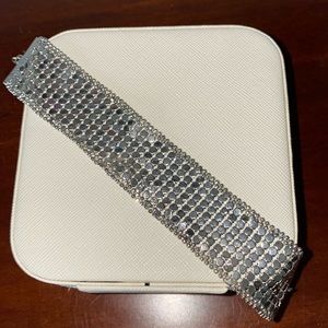 Women's silver thick bracelet adjustable length